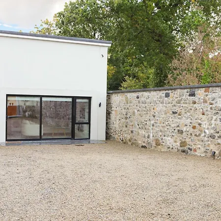 Apartment 5* Self Catering 1 Bed Nenagh