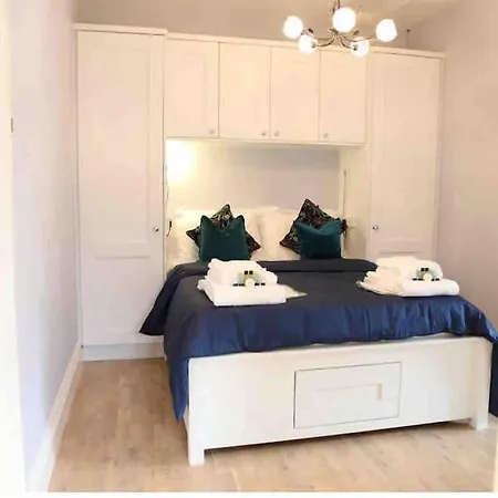 5* Self Catering 1 Bed Nenagh